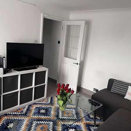 Plaistow Comfort Stay London Eksteriør billede